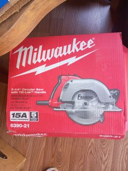 Milwaukee circular saw