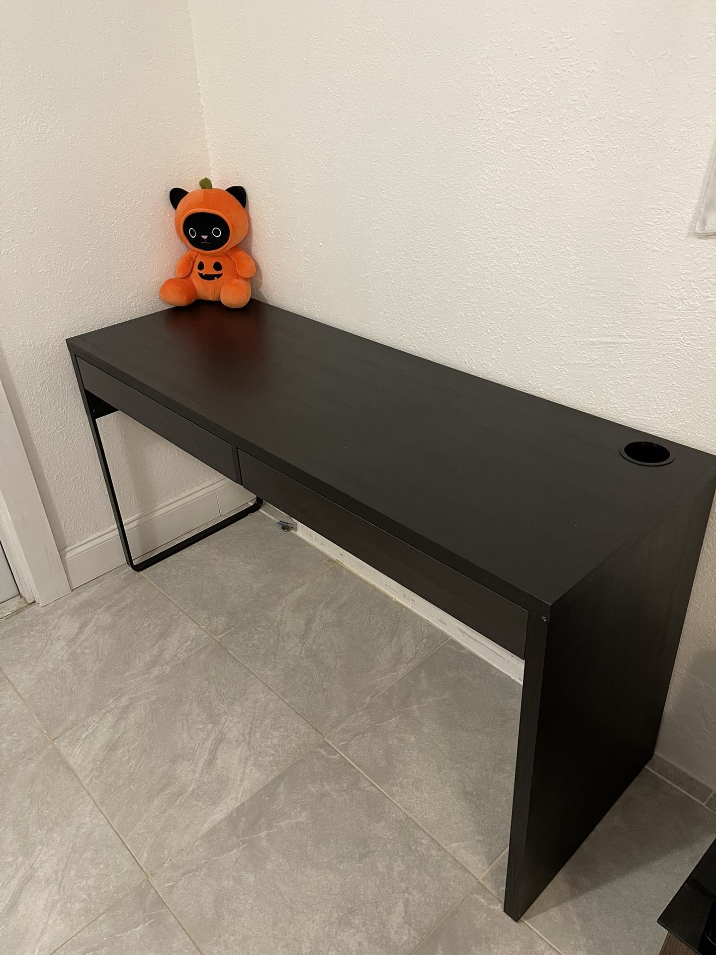 IKEA MICKE black desk