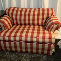 Two beautiful couch
