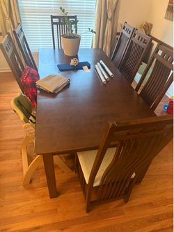 Dining Table and 8 chairs