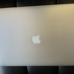 Macbook Pro 15  inches - Mac OS  Monterey 