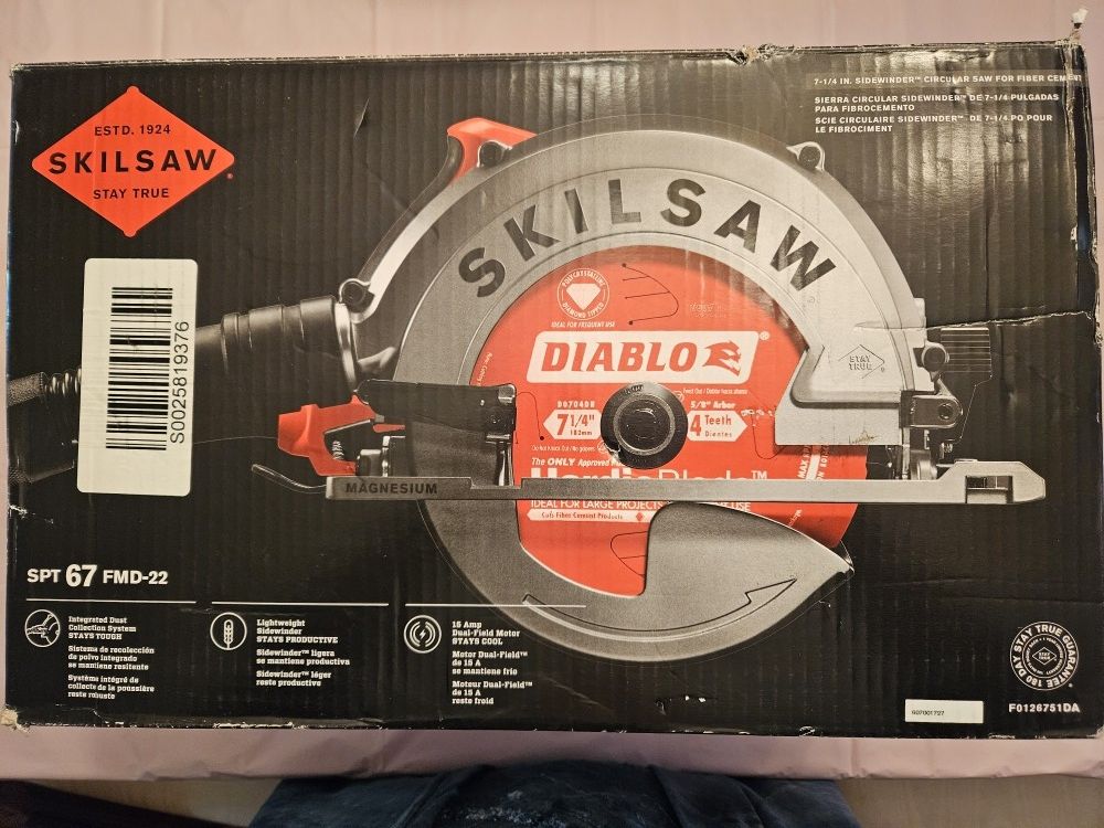 Skilsaw Sidewinder Circular 7 1/4" 15 AMP Saw - New