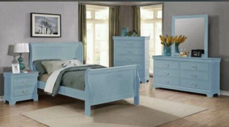 TWIN SIZE BABY BLUE SLEIGH BEDROOM SET WITH ALL DRESSERS INCLUDED NEW