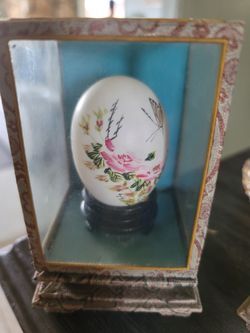 Vintage Asian Hand Painted Egg