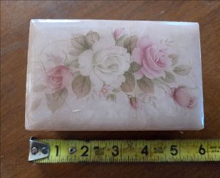 vintage Italian alabaster trinket/jewelry box pink/white floral motif on the lid
