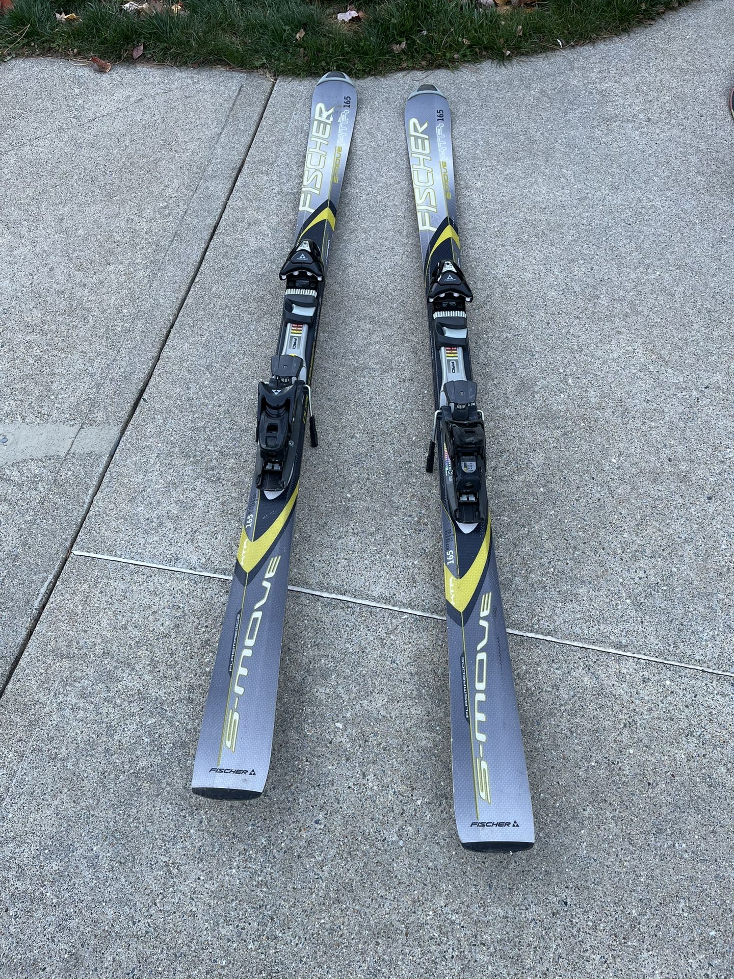 Fischer S-Move XTR 165 R17 Skis and Bindings