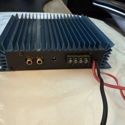 Linear Power Model 452i Car Amplifier