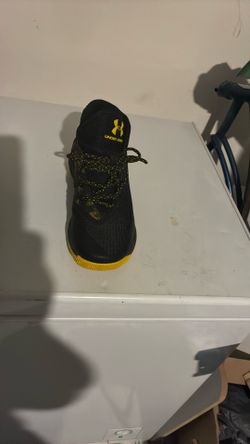 Under Armor Ps Sc30 Top Gun Size 8 