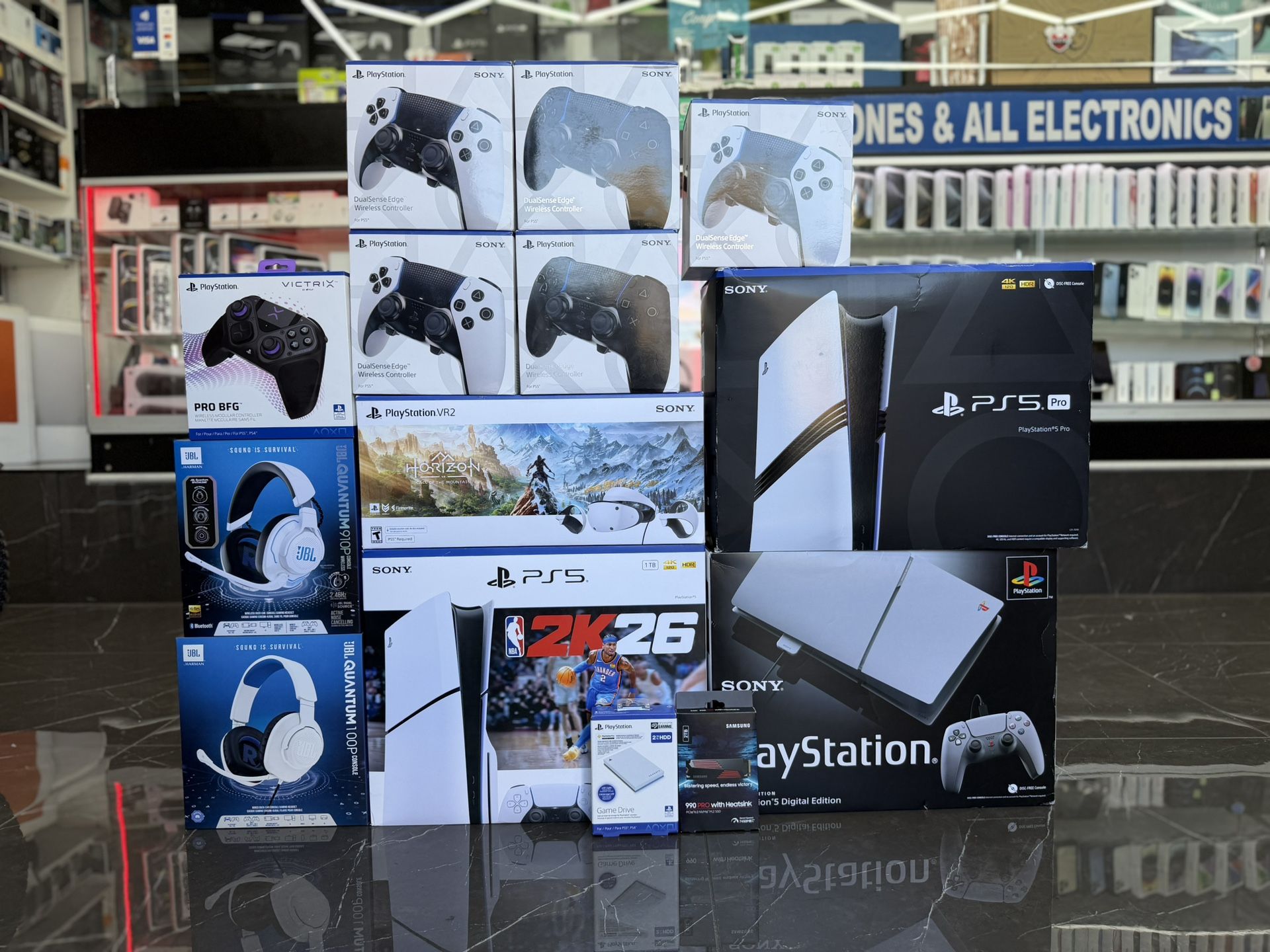 PlayStation 5 & PlayStation 5 Pro, BUILD YOUR OWN BUNDLE ((Take It Home In Payments/ llévatelo a casa en pagos)