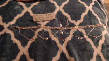Sweetheart choker make offer