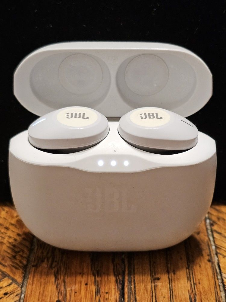 JBL Complete wireless Bluetooth earphone (white) JBL TUNE 120TWS WHT