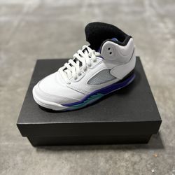 Jordan 5 Retro Grape (2025)