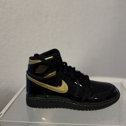 JORDAN 1 RETRO HIGH OG 'BLACK METALLIC GOLD