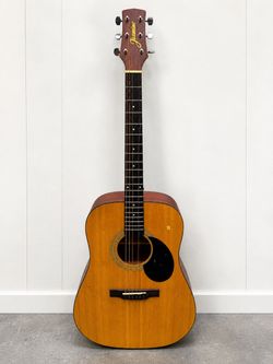 jasmine acoustic guitar