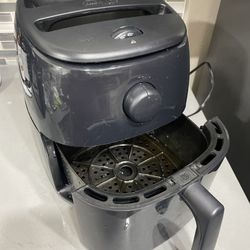 Dash Air Fryer 