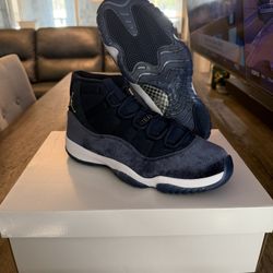 Jordan 11 Midnight Navy