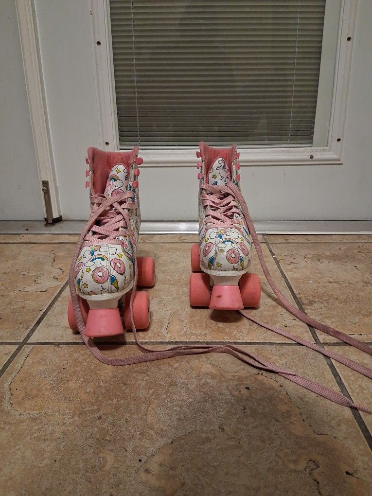 Adjustable Roller Skates