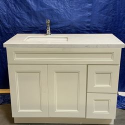 42 Inch White Bathroom Vanity