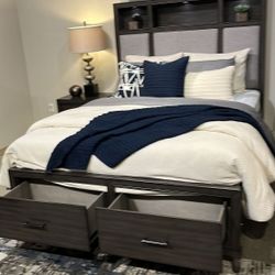 WittenberryGray Queen Platform Bed
Homelegance$10 Down Payment And Financing Available