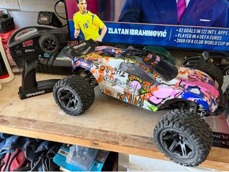 Rustler 4x4 vxl modded with castle creations sidewinder kit