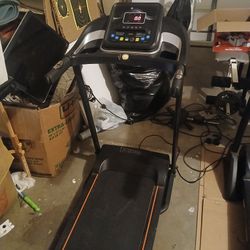 Treadmill 