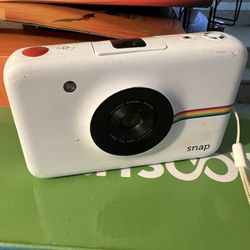 Polaroid Snap Camera 