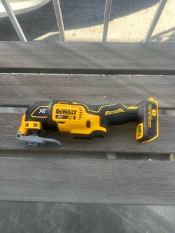 New 20v dewalt Xr brushless multi tool only
