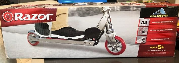 Razor scooter