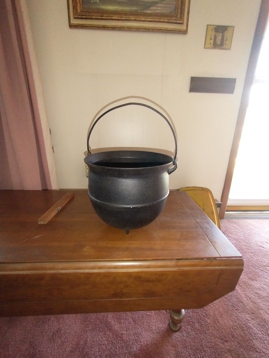 Antique Cast Iron Bean Kettle