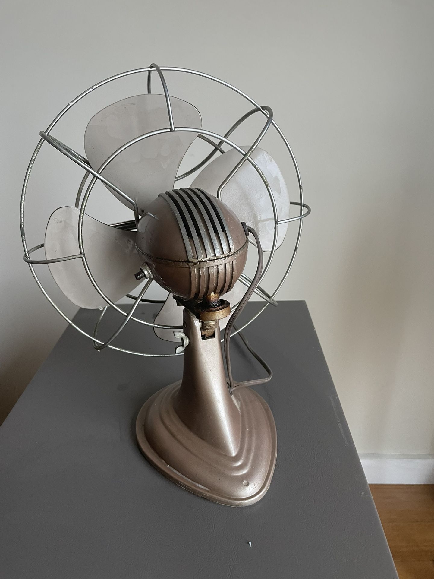 Vintage Westinghouse Oscillating Table Fan, 1950's