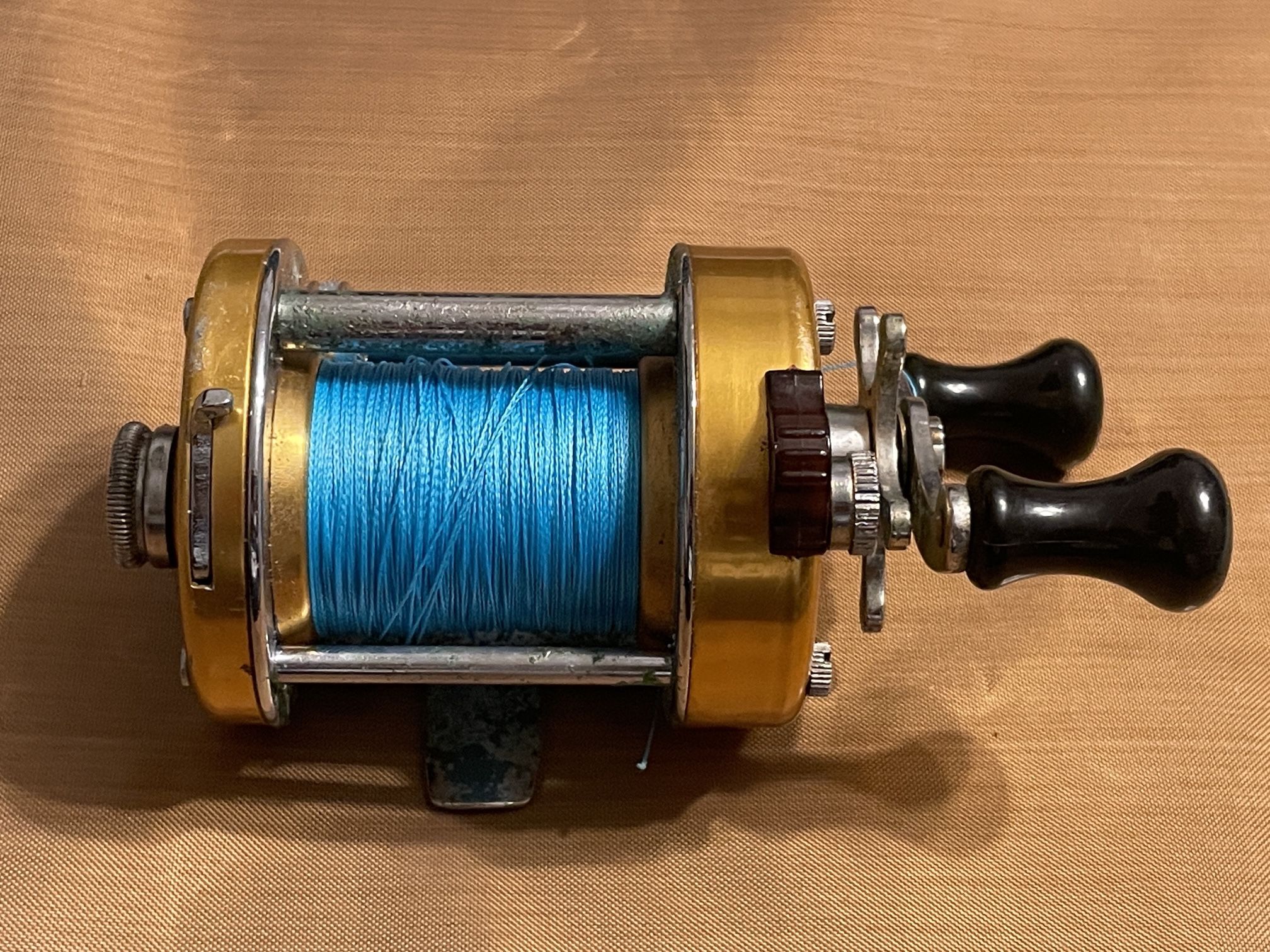 Penn 940 levelmatic with New 30lB Power Pro Braided