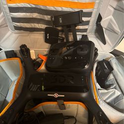 Solo3DR Drone comes with extra Battery and carry case