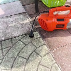 Leaf blower