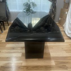 Dining Room Table for 6-8 Chairs 