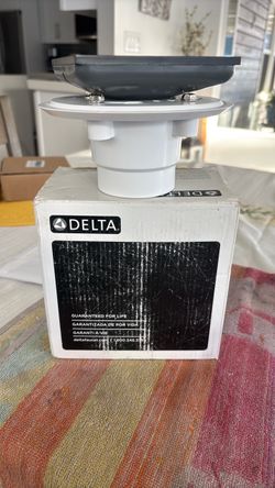 Delta Shower Drain with Strainer