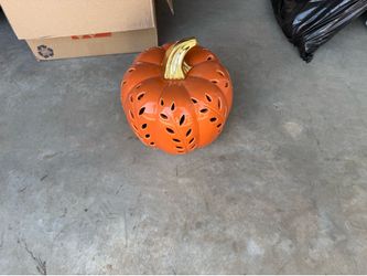 Ceramic pumpkin