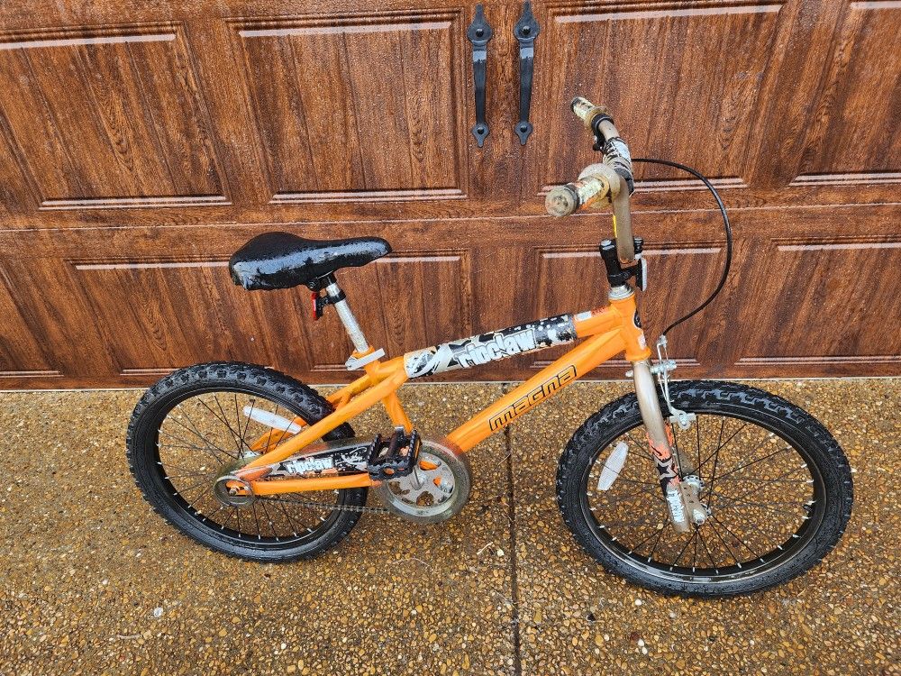 *** BOYS BIKE ***