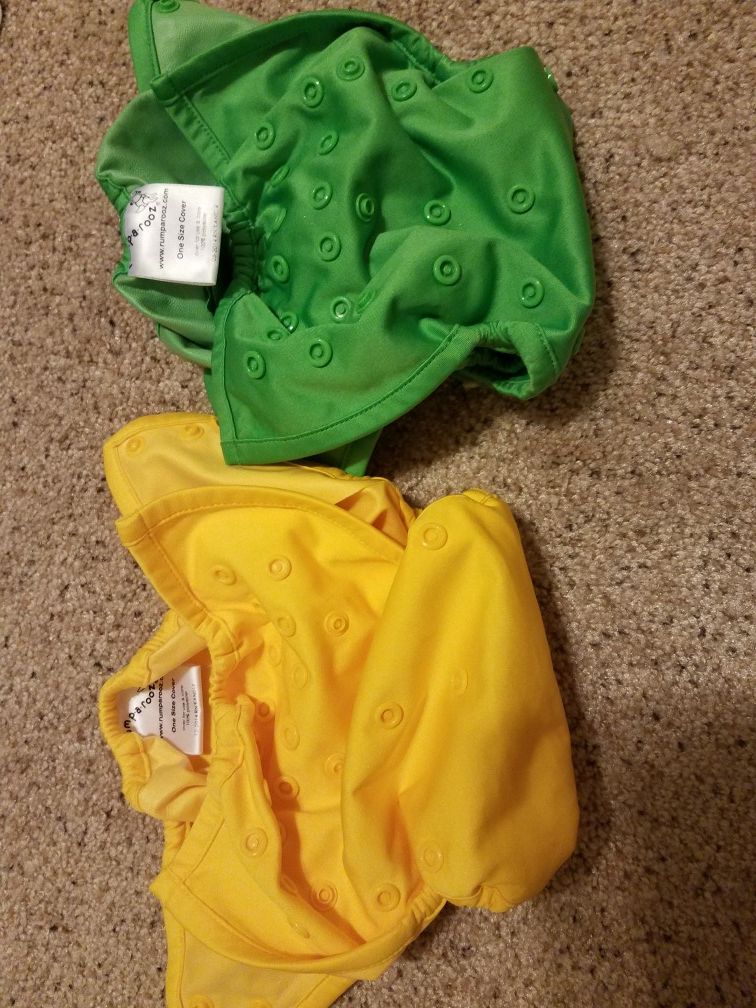 Bum genius, gogreen and Rumparooz barely used cloth diapers: 8 covers +inserts, 2 wet bags, 2packs flushable liners