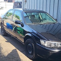 2000 Toyota Camry