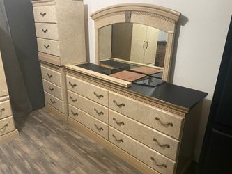 Dresser
