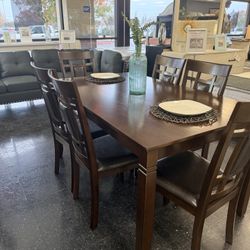 7 Pc Dining Set