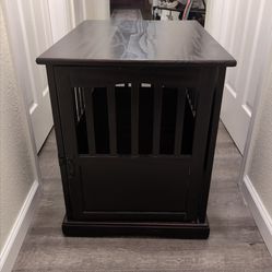 Dog kennel. Wood, well made!