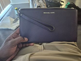 Michael Kors Leather Wristlet Wallet