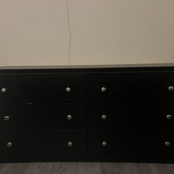 Black Dresser (6 Drawers)