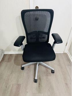 Haworth Zody Mesh Chair