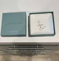 Jewelry/earring/rings/trinket Tray