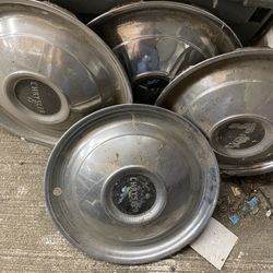1950 Chrysler hubcaps wheel covers