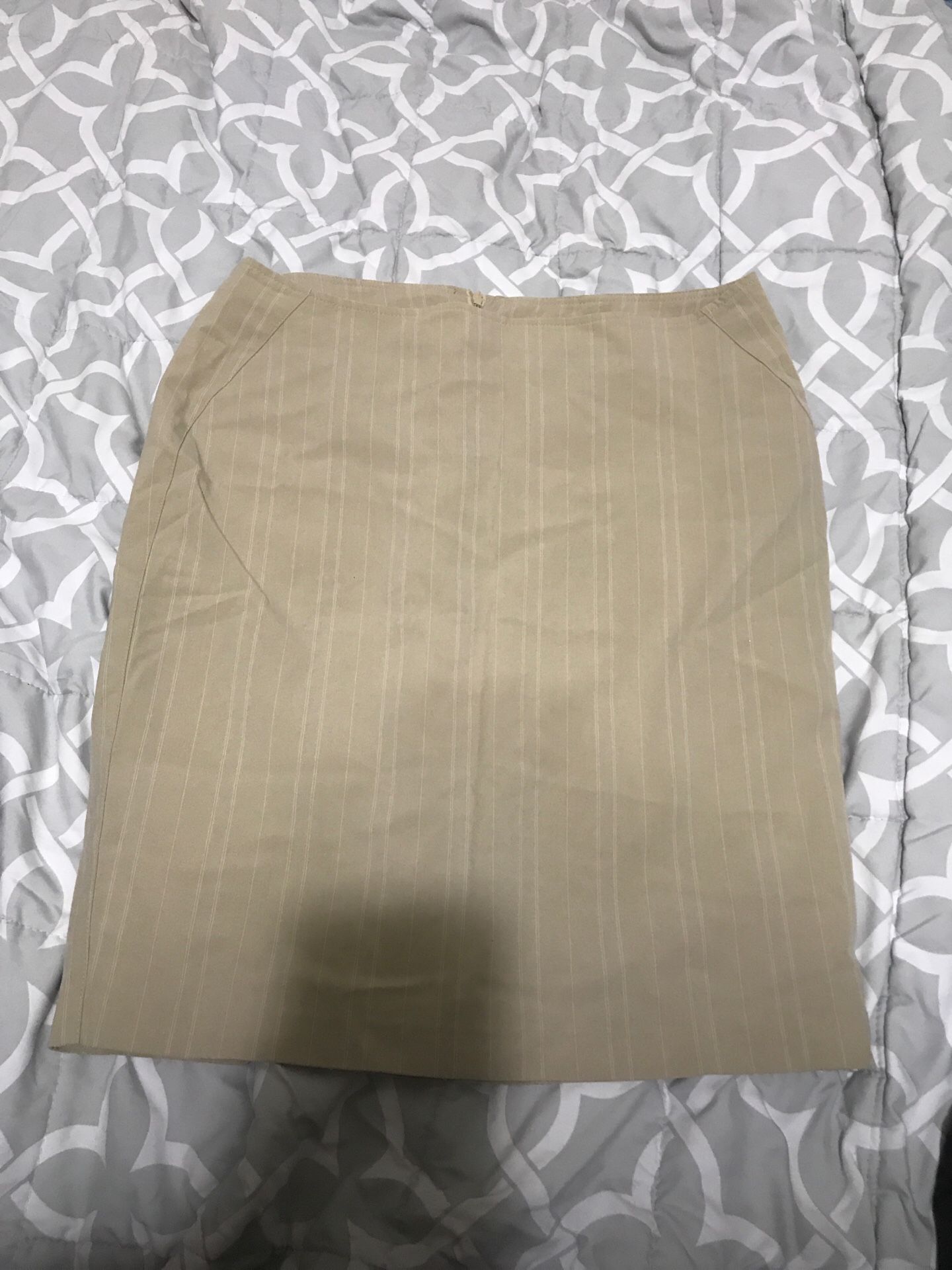 Women’s/teens pencil skirt beige - size 11/12