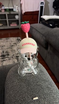 Starbucks bear cup!