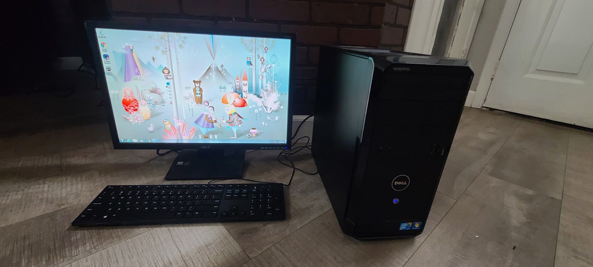 Dell Vostro 230 Intel Core 2 Duo @ 2.93 GHz, 250 GB HDD, 4 GB DDR3 RAM, Windows 7 Pro
